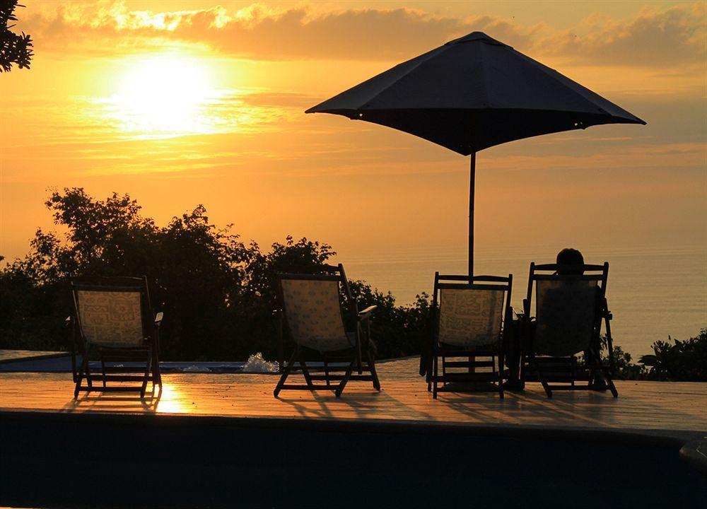 Mantaraya Lodge Puerto López Екстериор снимка
