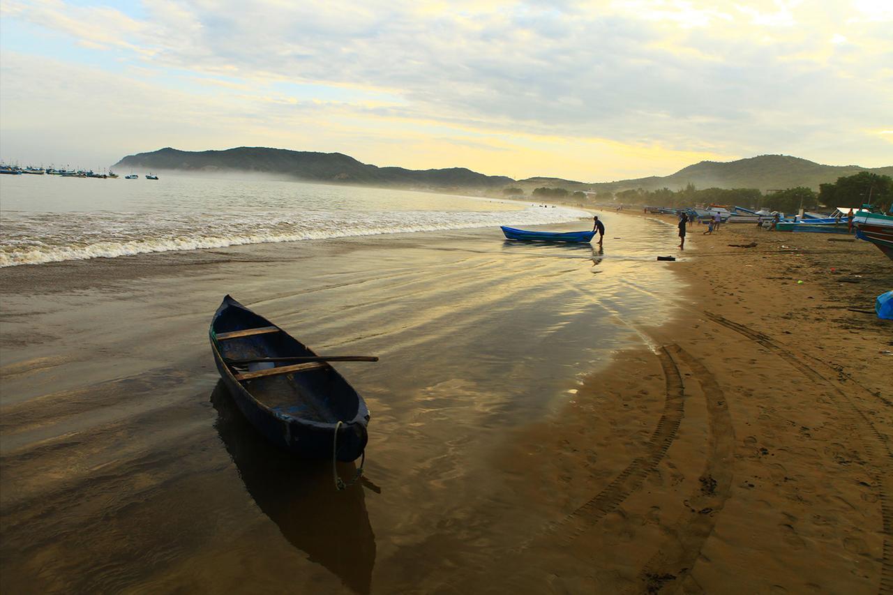 Mantaraya Lodge Puerto López Екстериор снимка