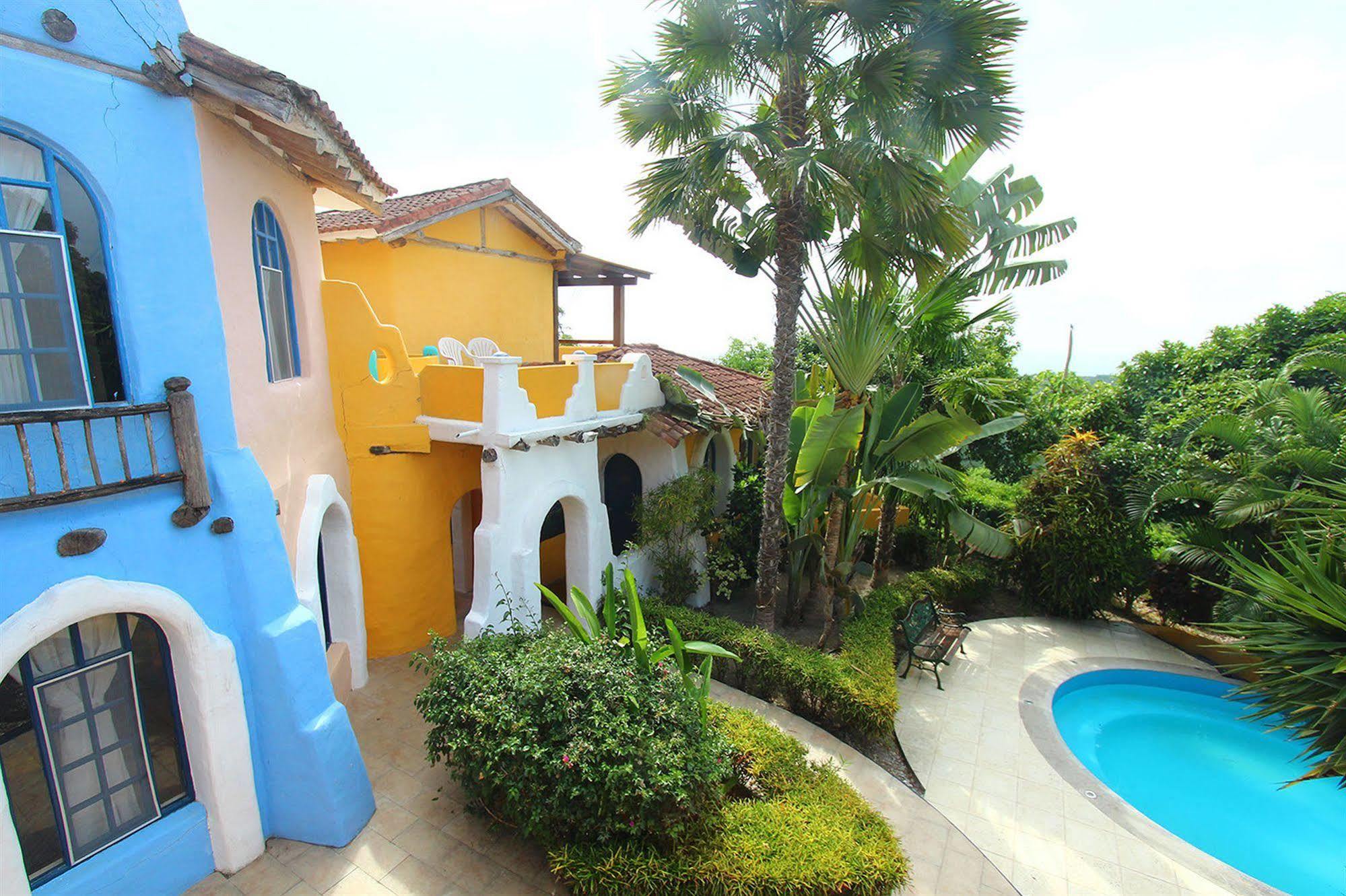 Mantaraya Lodge Puerto López Екстериор снимка