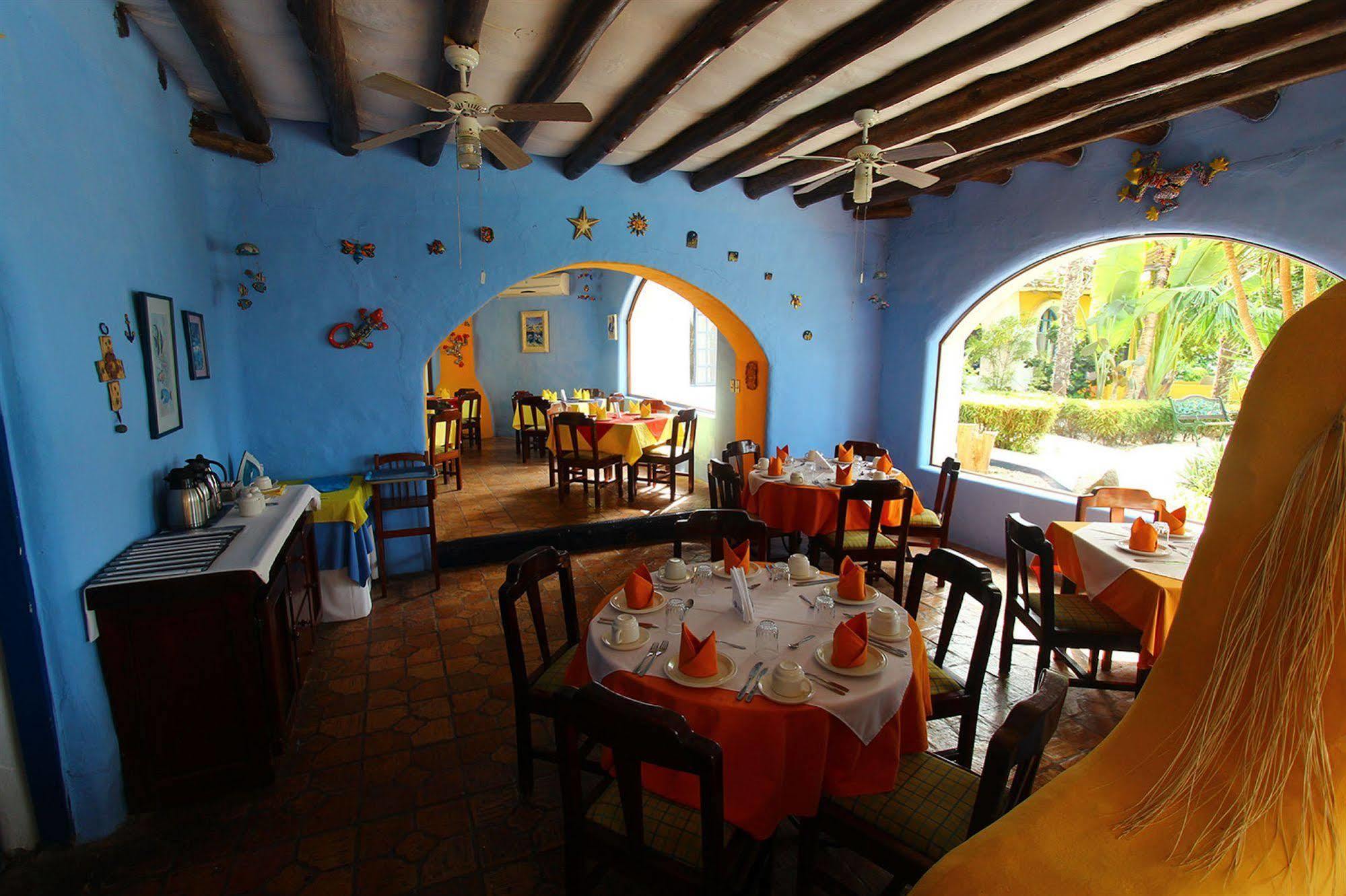 Mantaraya Lodge Puerto López Екстериор снимка