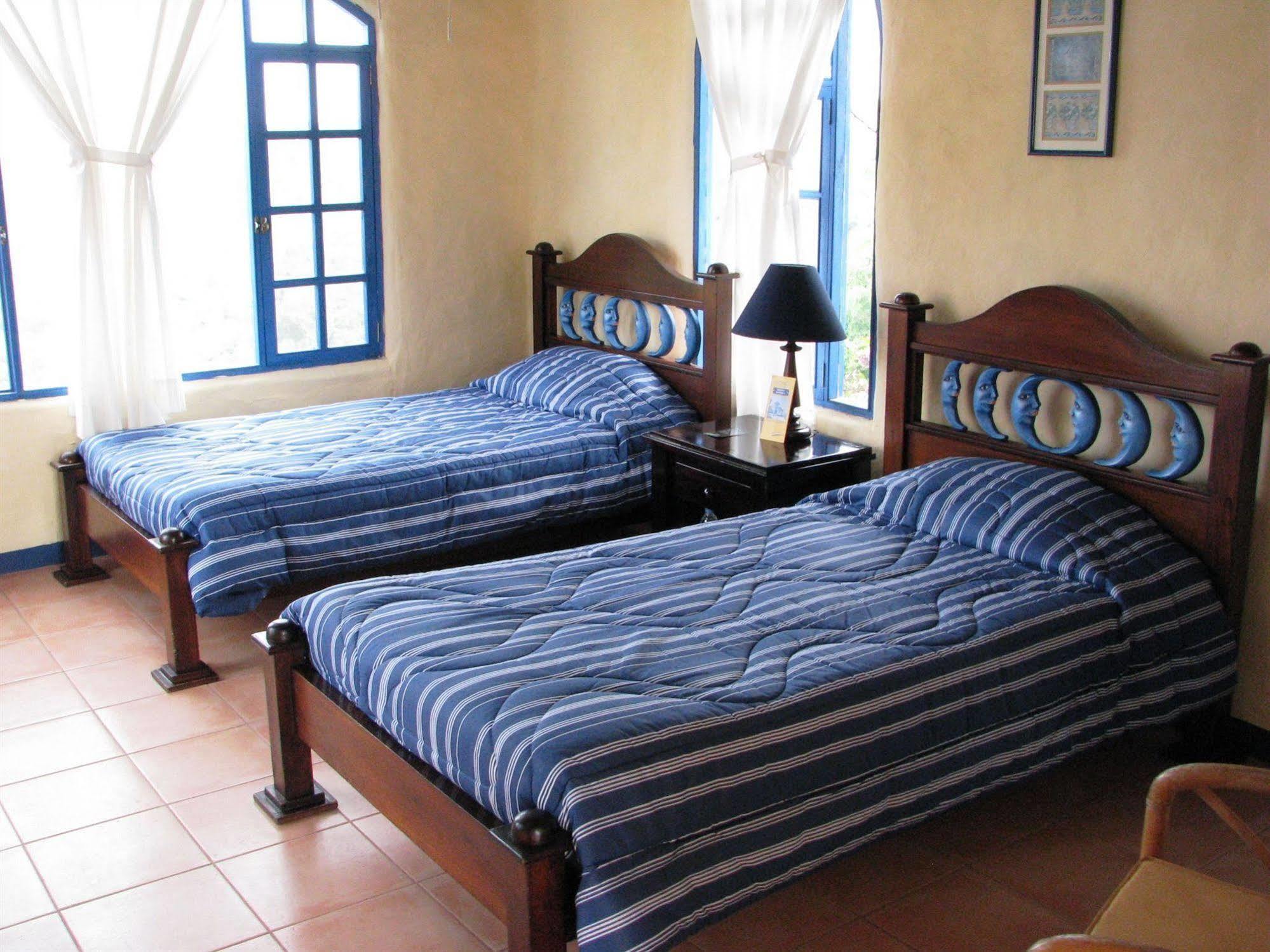 Mantaraya Lodge Puerto López Екстериор снимка